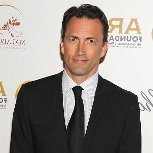 celebrity Andrew Shue